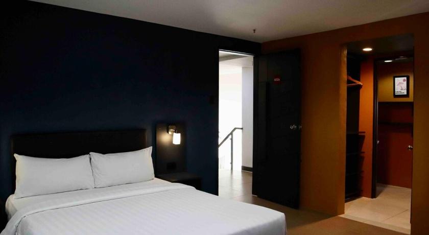 宿务 Soho-Style Loft [4BR, Central, Wifi w/ Gameroom] 4星级 单人房 客房