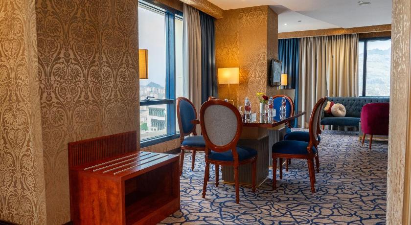 Image of 2-Bedroom Executive Kaaba View Suite 5