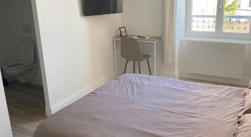 Foto di Chambre avec salle de bain privative, Louhans Centre Ville - Prenotazione scontata Agoda
