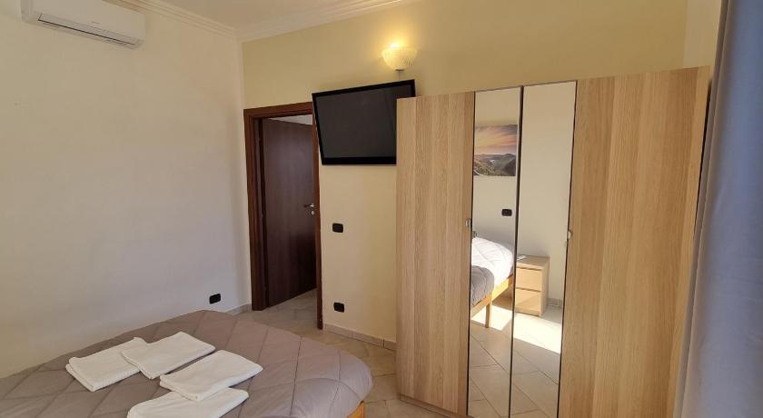 ローマ Red Rose Tib 3つ星 シングルルーム スイート