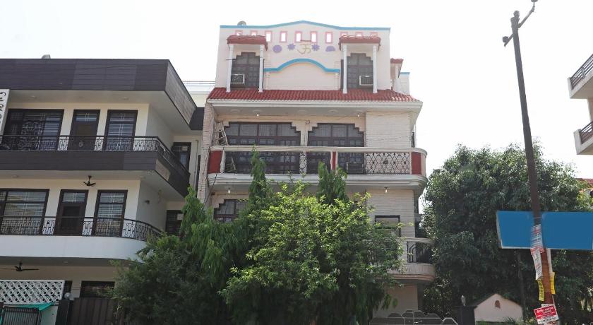 Hari Villa Residency @ Noida Indoor Stadium - image 4
