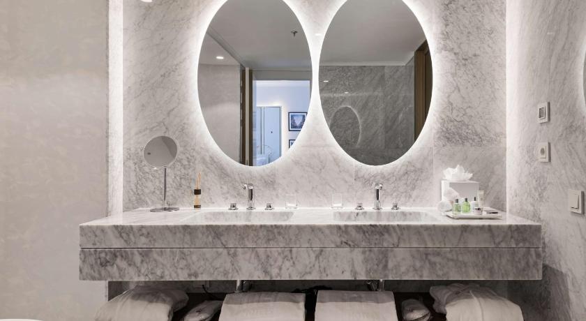 Junior Suite with View and Terrace with Extra Bed (2 Adults + 1 Child) fotója 5