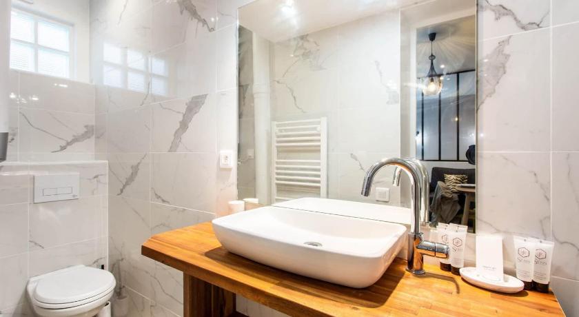Authentic apartment - 1BR/4P - Bastille/Voltaire - image 6