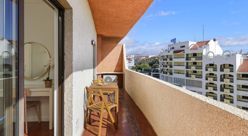Image of Superior One-Bedroom Apartment 17