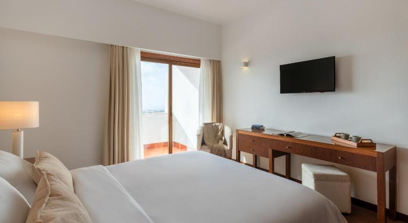 Image of Deluxe Junior Suite 5