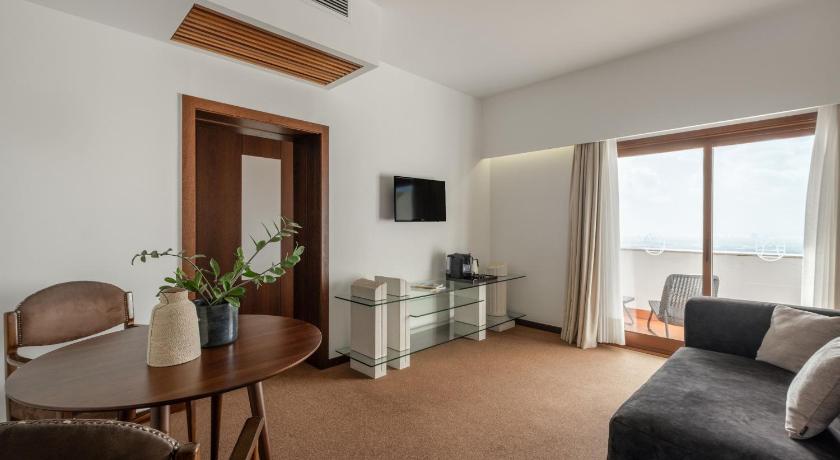 Image of Deluxe Junior Suite 3
