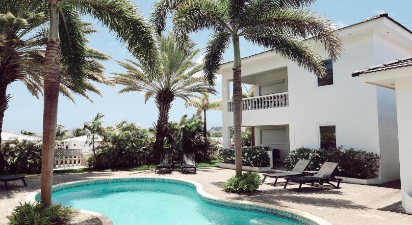 Palm Crest Curacao 150A
