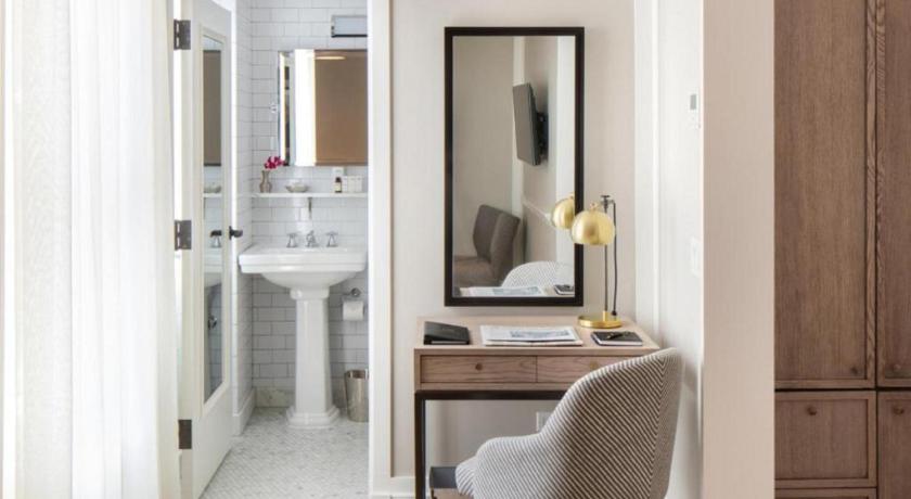 Image of King Room - Disability Access 1