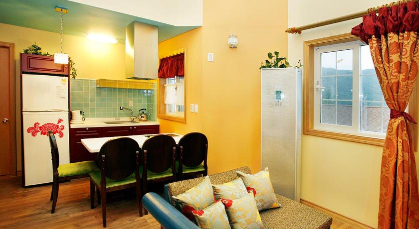 Image of Suite Room 11