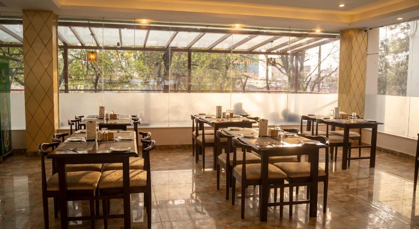 Hotel Black Diamond - image 10