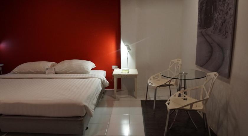 Image of Standard Triple Room 9