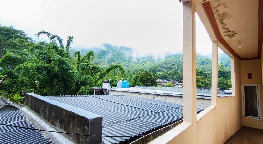 RedDoorz @ Dewa Breeze Inn Near Paralayang – Malang, MO
