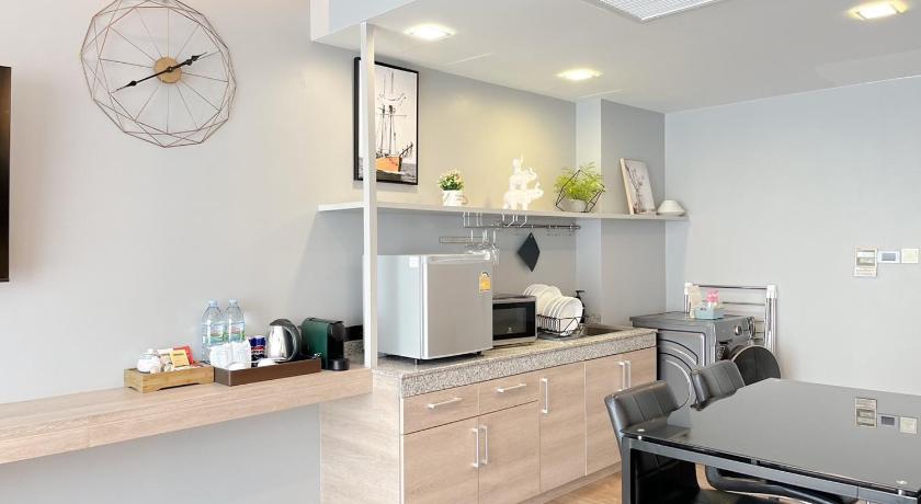 Image of Suites Room 1