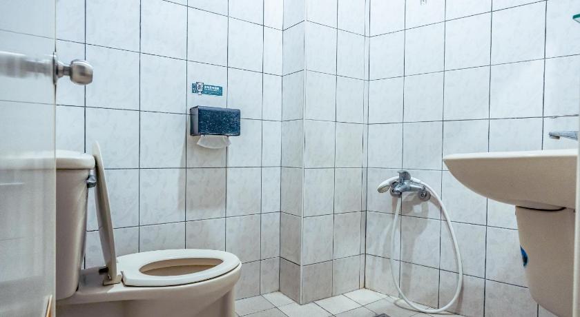 Image of Double Room with Private Bathroom 3