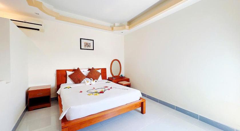 Image of Superior Double Bed 9