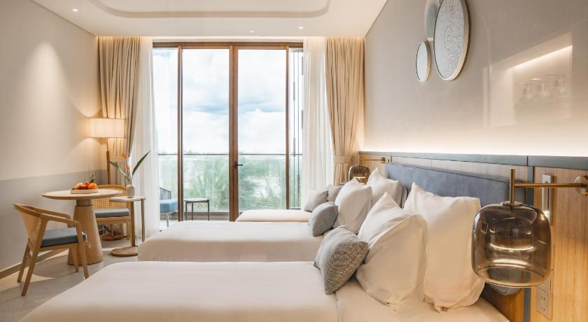 Image of Studio with Sea View 0