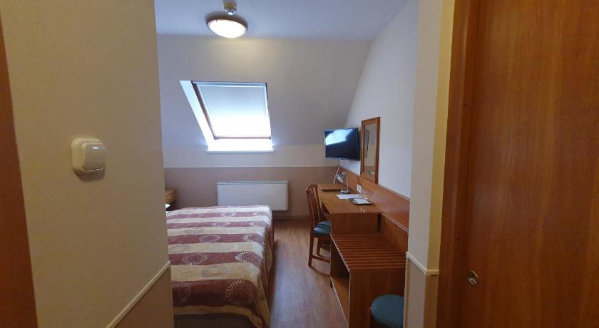 Image of Double Room - Attic 3