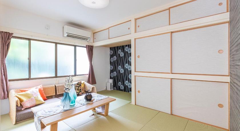 Zen Home AKABANE