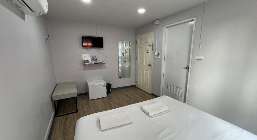 Image of Double Queen Room 4