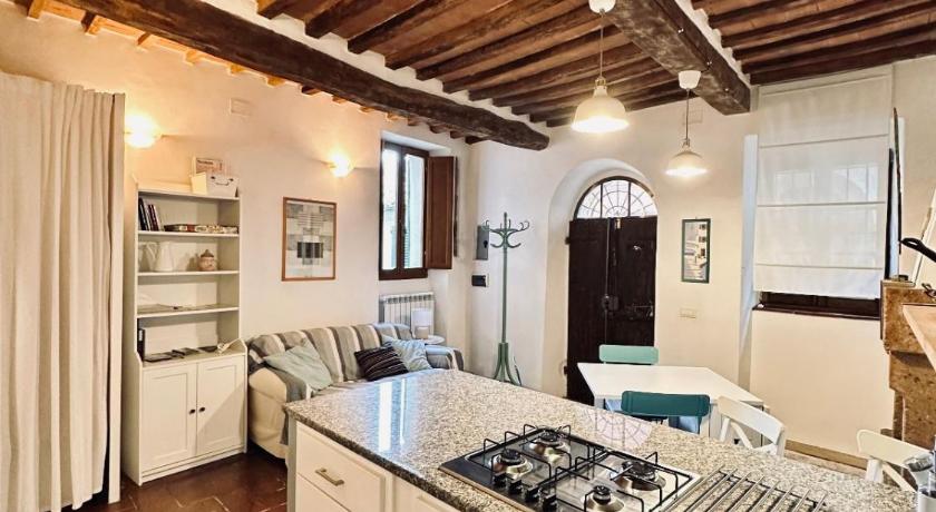 Santa Monaca Medieval Guesthouse