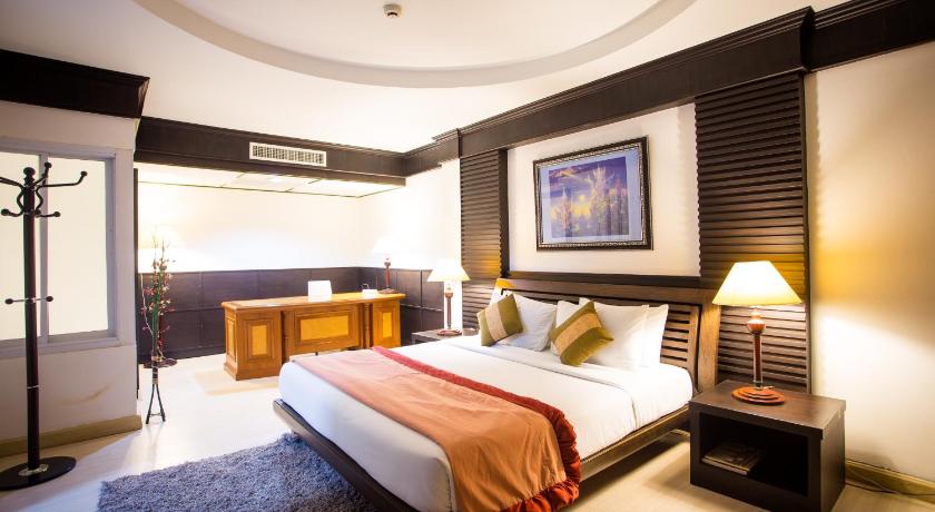 At Ayutthaya Hotel - image 2