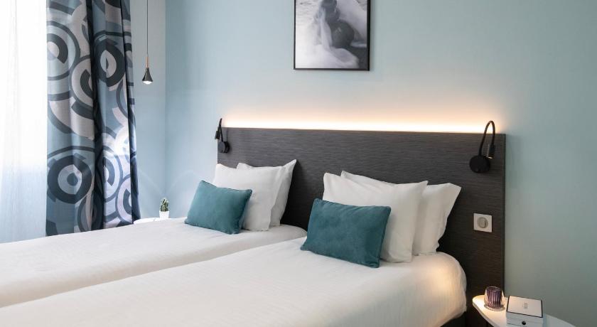Image of 2 Single Beds, NonSmoking, Deluxe Room 5