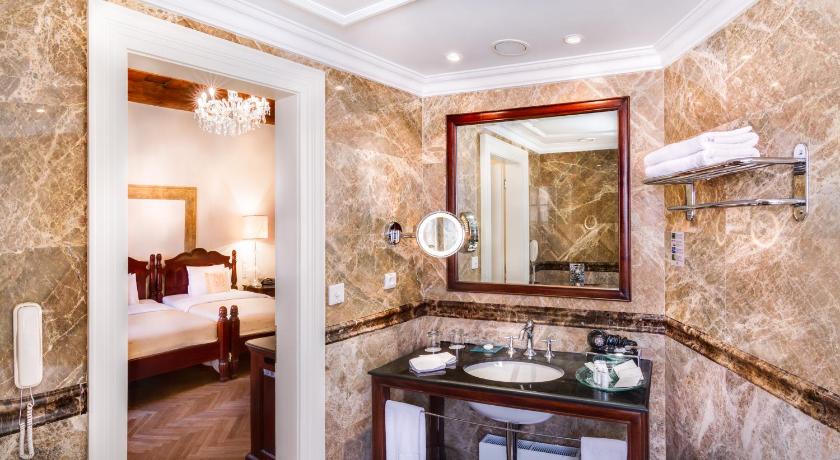 Image of Superior Double Room 4