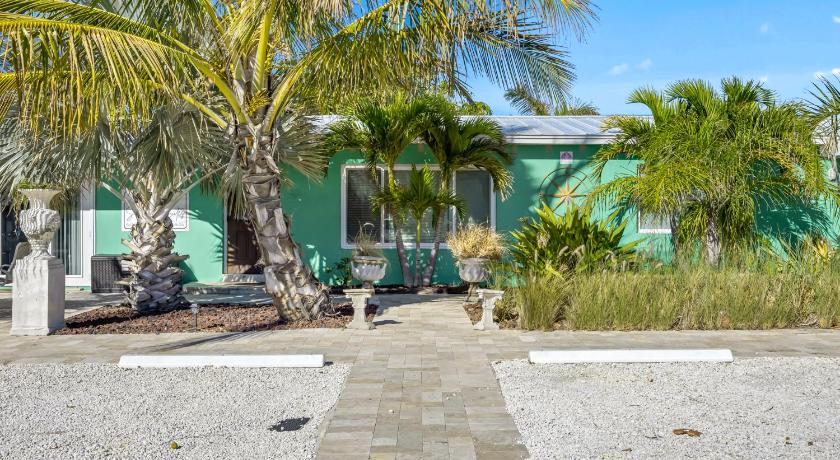 Satellite Beach (FL) Sandpiper 4-Star Accommodation exterior