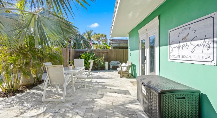 Satellite Beach (FL) Sandpiper 4-Star Accommodation room