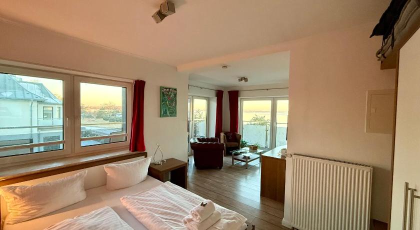 Image of Double Room with Sea View - 1 3