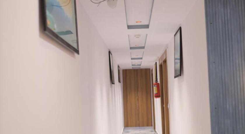 HOTEL MARUTI R - image 6