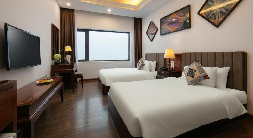 Image of Superior Window 6