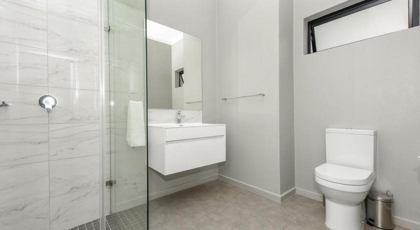 Easy Stay- The Monroe - image 15