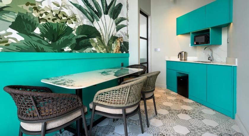 Fifth Avenue Hotel – Penang Island, NY