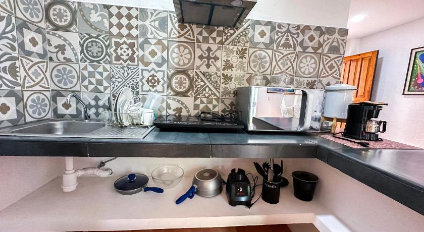 Image of Suite-1 King Bed, Non-Smoking, Sofabed, Flat Screen Television, Kitchenette, Refrigerator 8