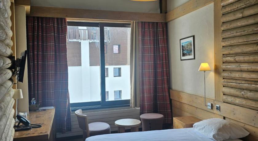 Image of Deluxe Room 3
