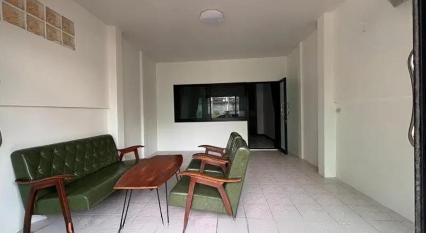 Bangkok Townhouse one Bedroom can cooking| Near Safari  3-Star Guesthouse suite