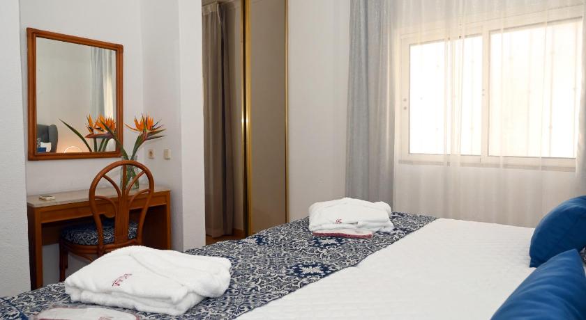 Image of 1-Bedroom Apartment for 2 Adults and 2 Children 16