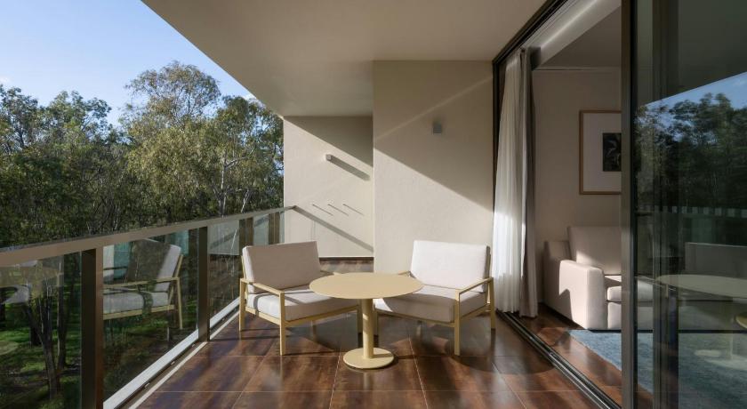 Image of One-Bedroom Suite 6