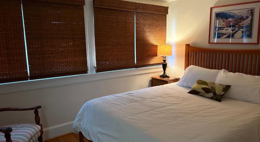 西雅圖 Seattle-Queen Anne--7 BR 3 BA--One Block to SPU 5星级 住宿 套房