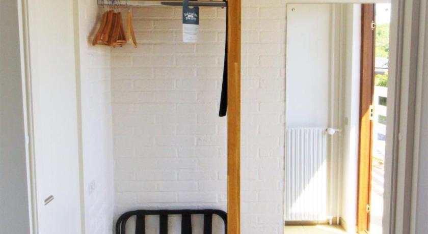 Image of Superior Twin Room 13