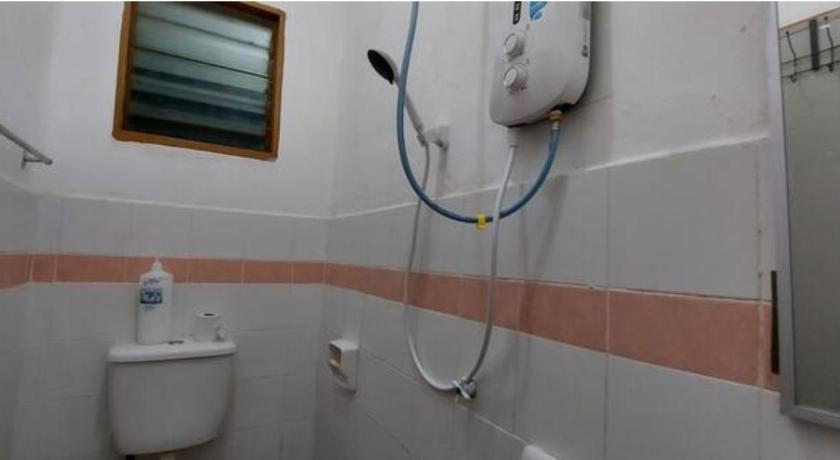 コタキナバル KK Penampang Minimalist Budget Apartment Free Park 2つ星 ゲストハウス レストラン