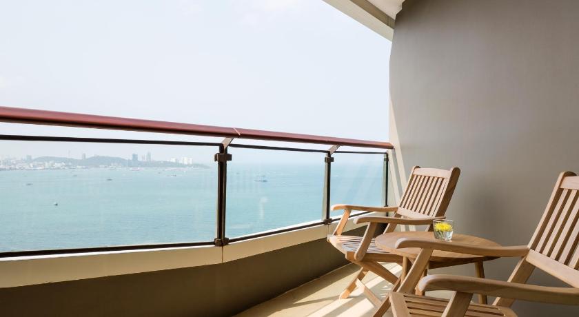 รูปของห้องดีลักซ์คอร์เนอร์เตียงคิงไซส์พร้อมวิวทะเล (Deluxe Cornor King Room with Sea View) 10