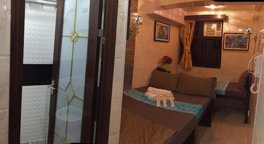 Image of Standard Triple  Room 14