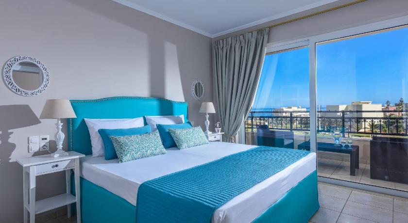 Image of deluxe apartment 3