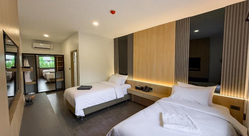 BOX BOX Hotel and Sports Restaurant - image 47