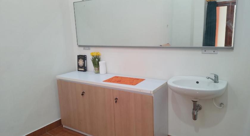 Image of Double or Twin Room with Private Bathroom 3