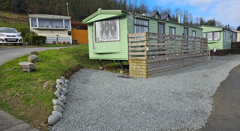 Homely 2 Bedrommed Mobile Home E1