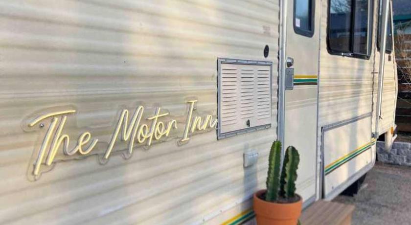 오스틴 (TX) Retro Motorhome - Epic Outdoor Shower and Firepit 4성급 숙소 객실