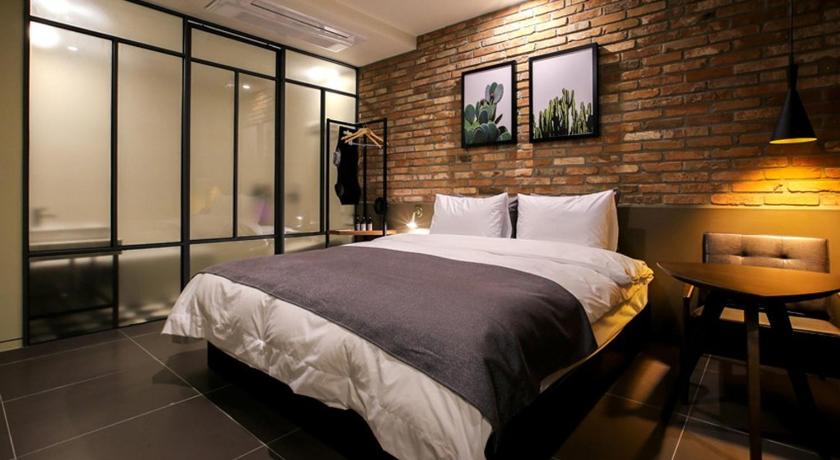 金海 Jangyu Brown Dot Hotel Water Park Branch 2星级 酒店 泳池